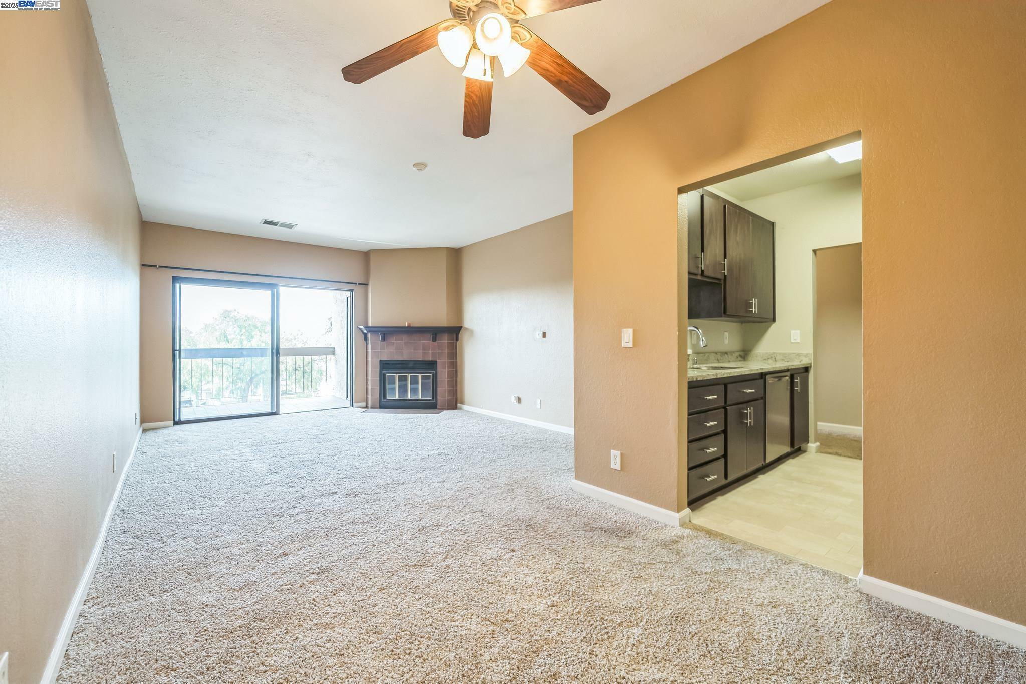 Property Photo: 39887 Cedar Blvd 352 CA 94560