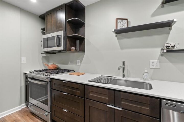 Property Photo:  6851 Roswell Road H18  GA 30328 