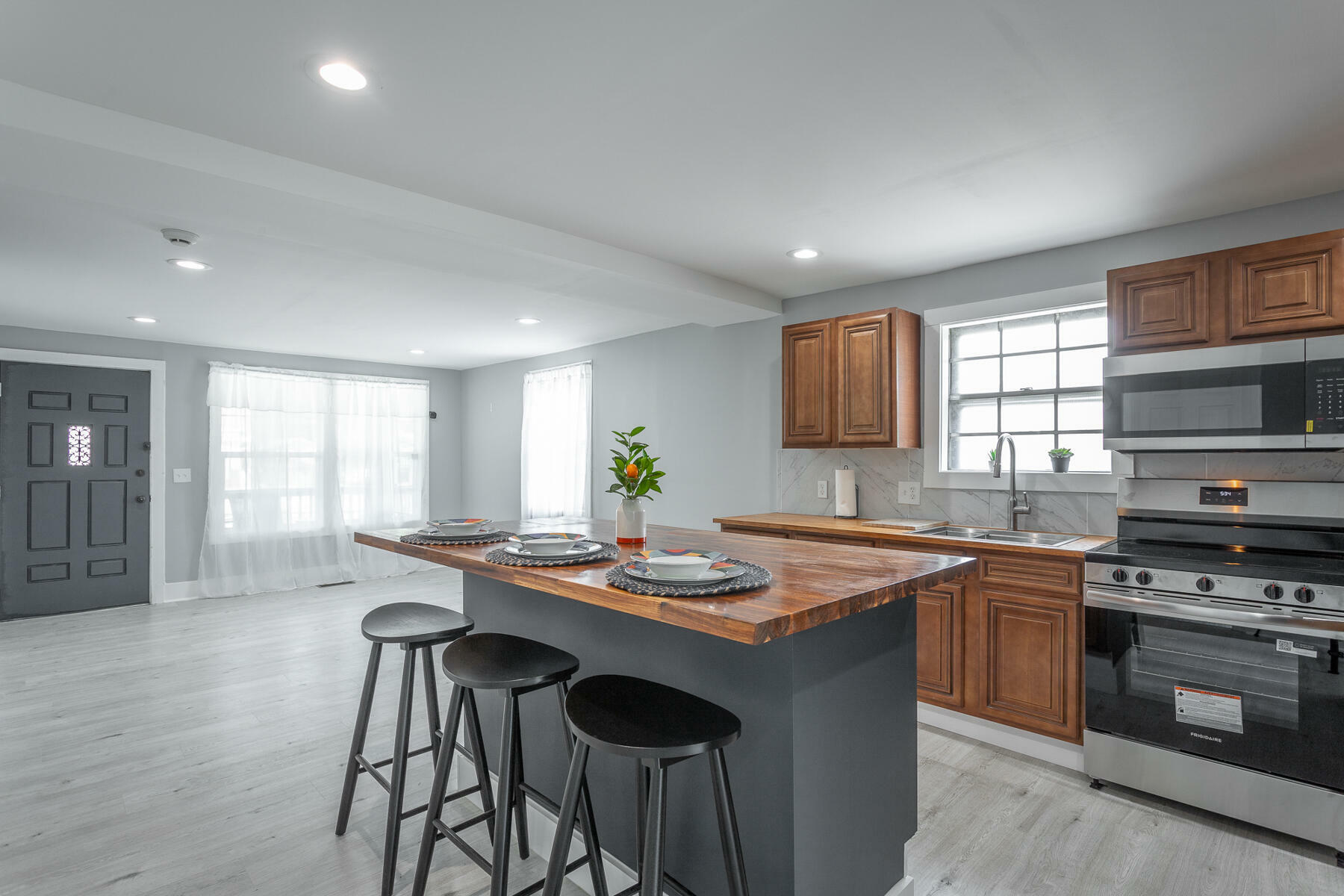 Property Photo: 1714 Citico Avenue TN 37404