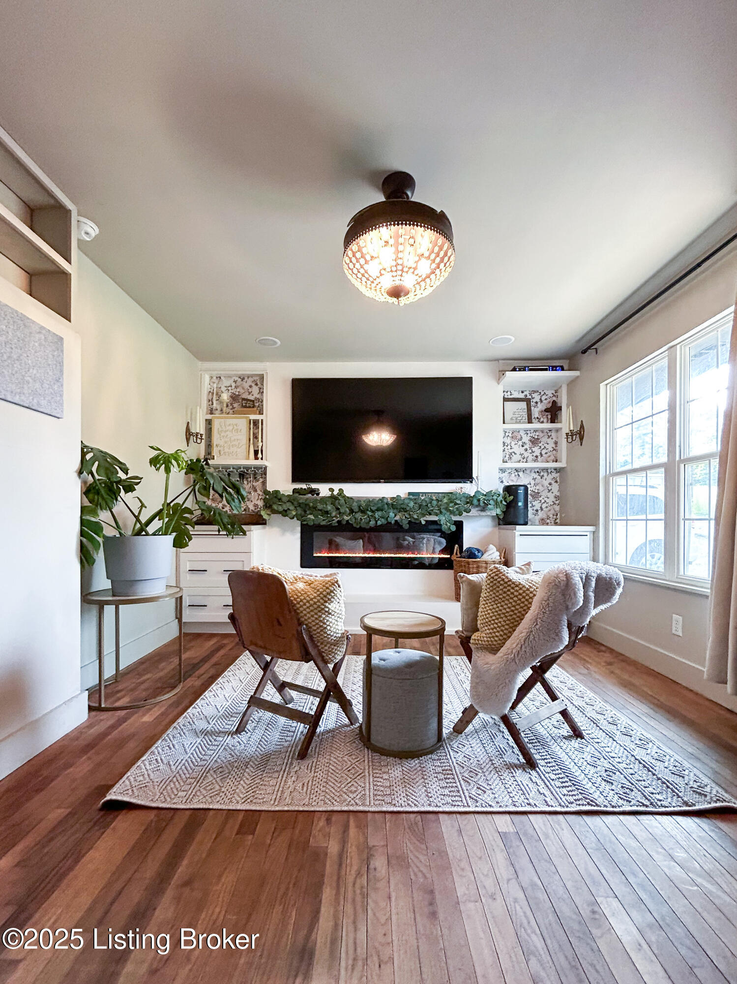 Property Photo: 181 Pendleton Ave KY 40006