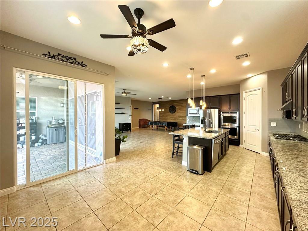Property Photo: 10719 Hammett Park Avenue NV 89166