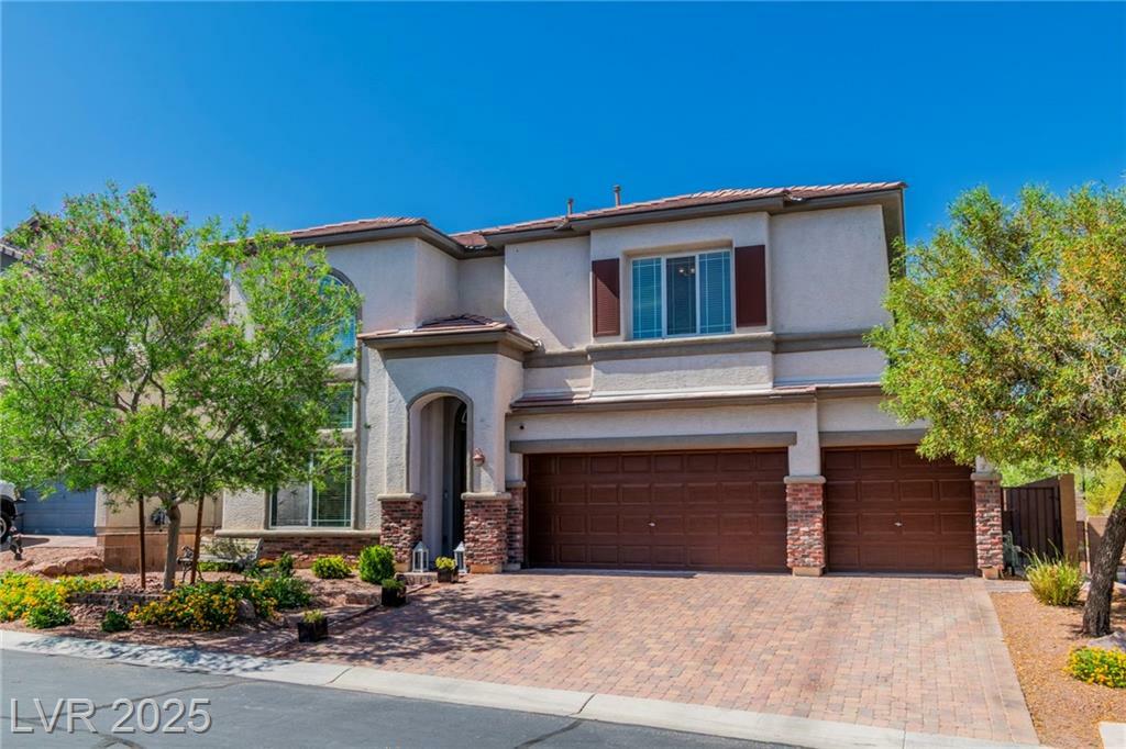 Property Photo: 10420 Loma Portal Avenue NV 89166