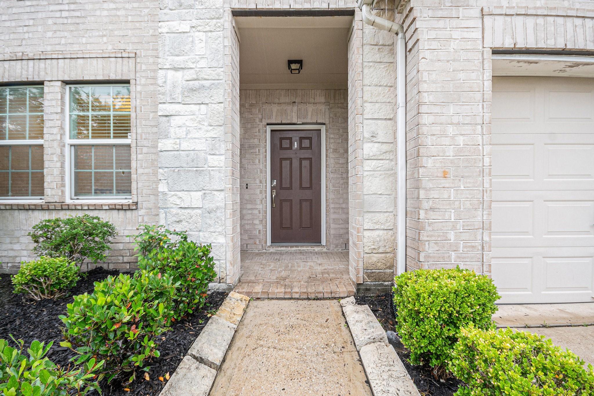 Property Photo: 8335 Mandalay Bay Drive TX 77523