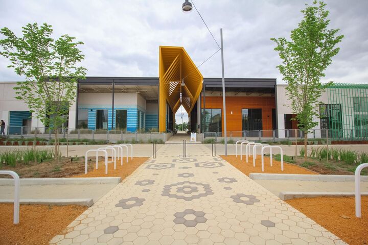 Property Photo:  819 Dorothy Street B  TX 77008 