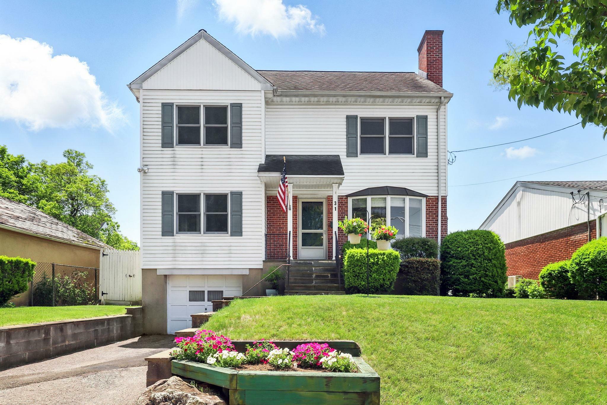 31 Tompkins Avenue  White Plains NY 10603 photo