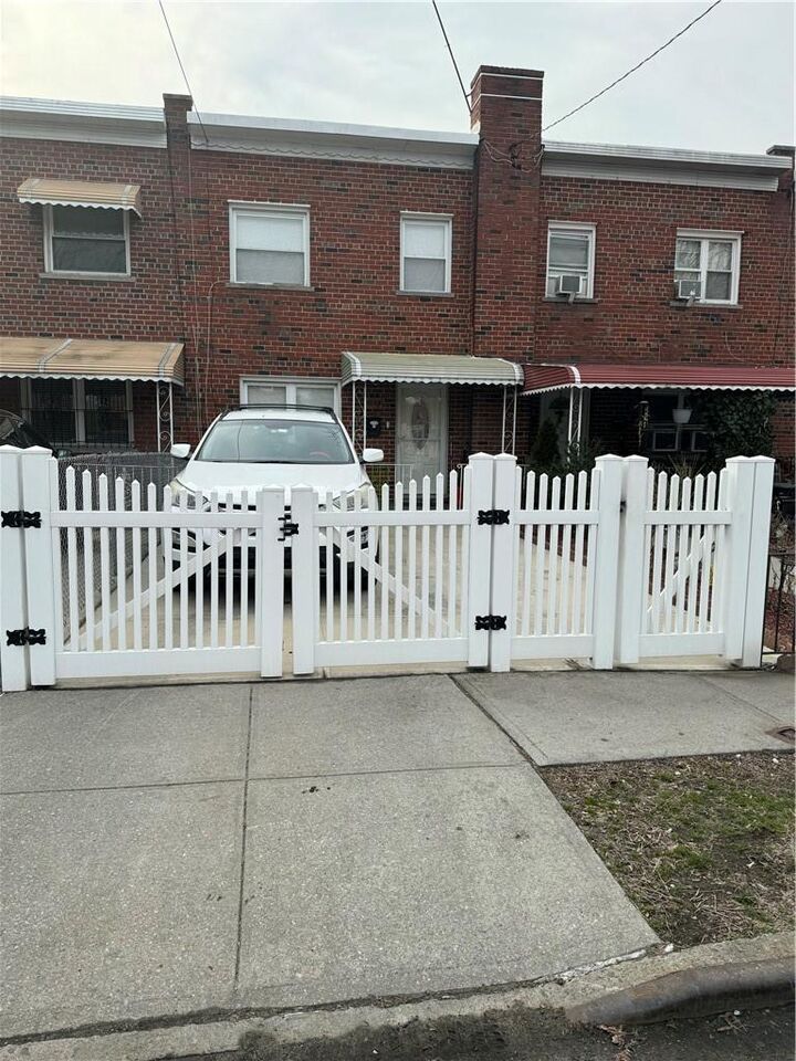 Property Photo:  4143 Baychester Avenue  NY 10466 
