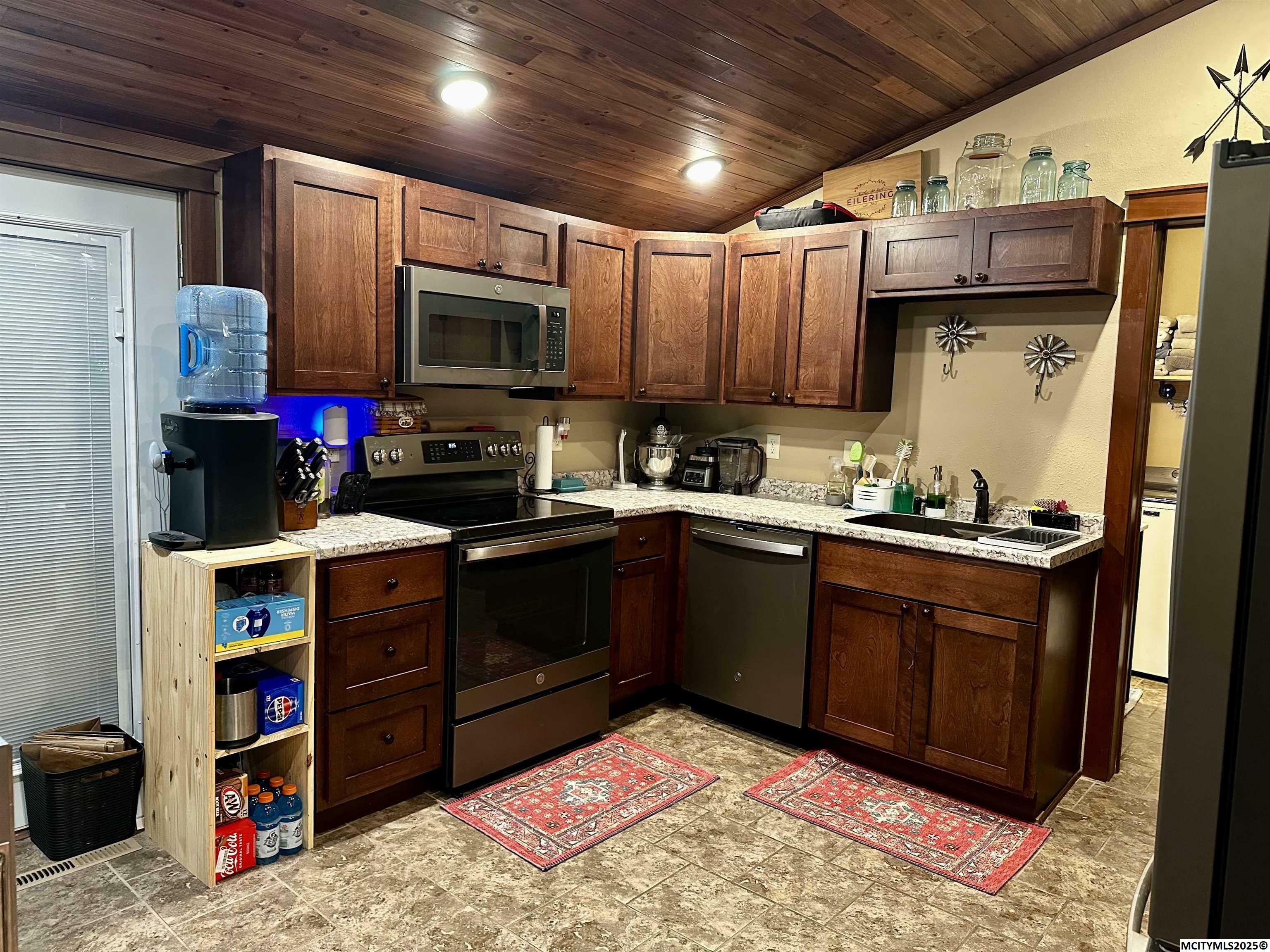 Property Photo: 1820 S Coolidge IA 50401