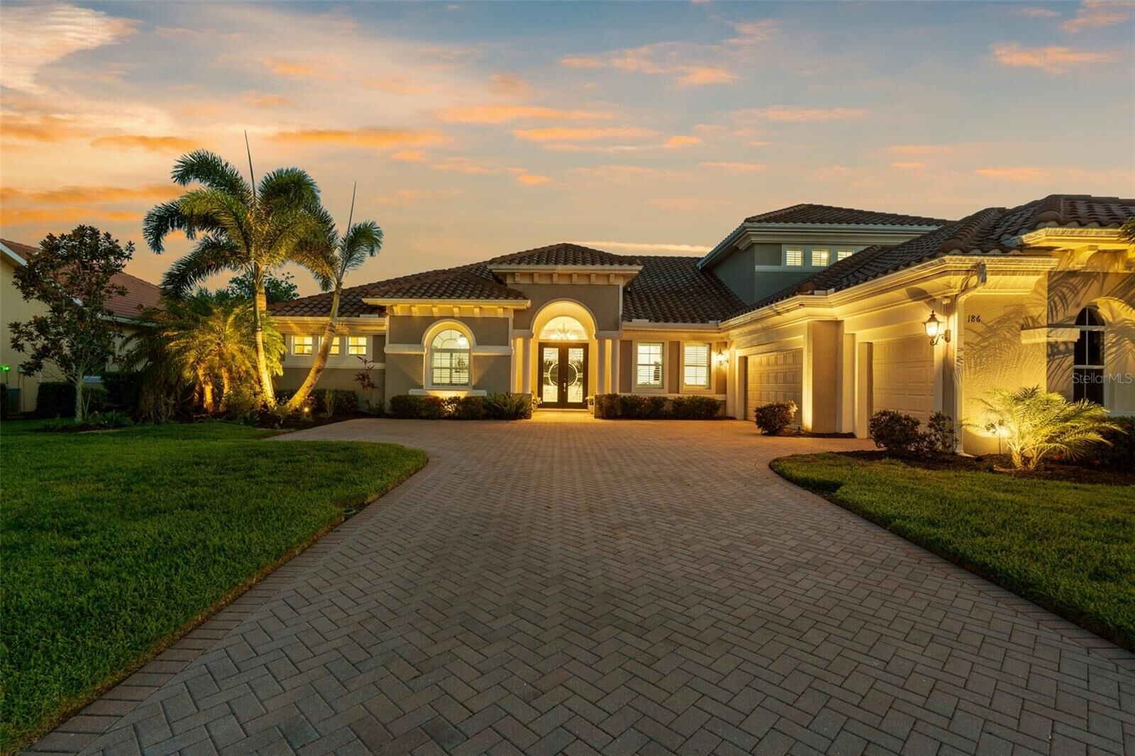 Property Photo: 186 Portofino Drive FL 34275