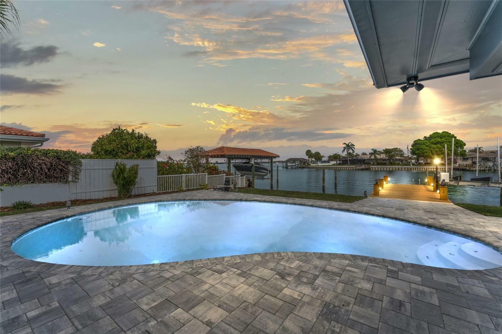 Property Photo: 319 Midway Island FL 33767