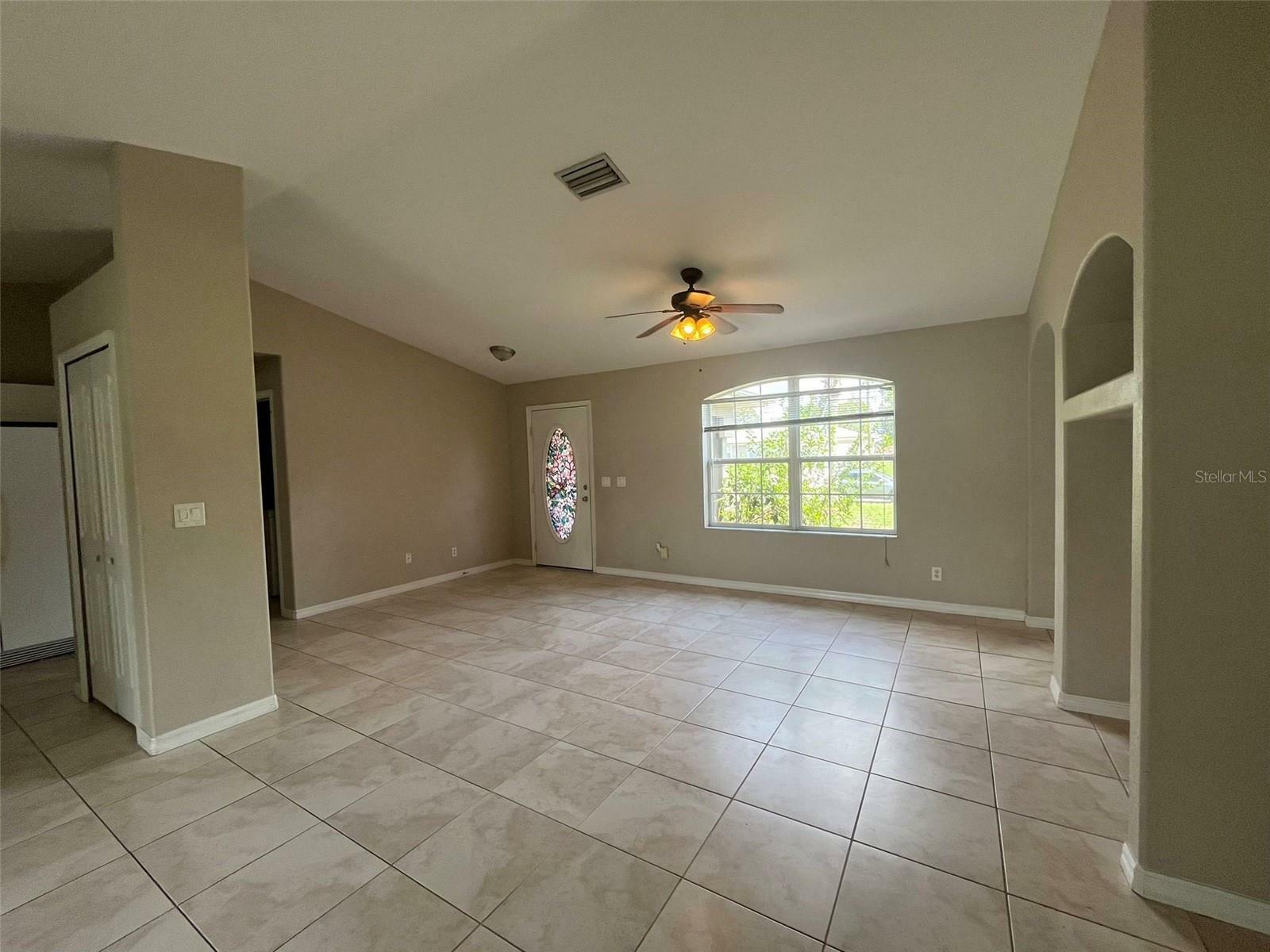 Property Photo: 3605 Caballero Avenue FL 34286