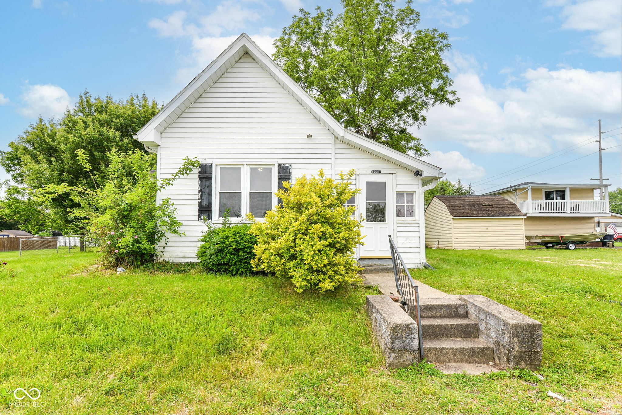 2009 S L Street  Elwood IN 46036 photo