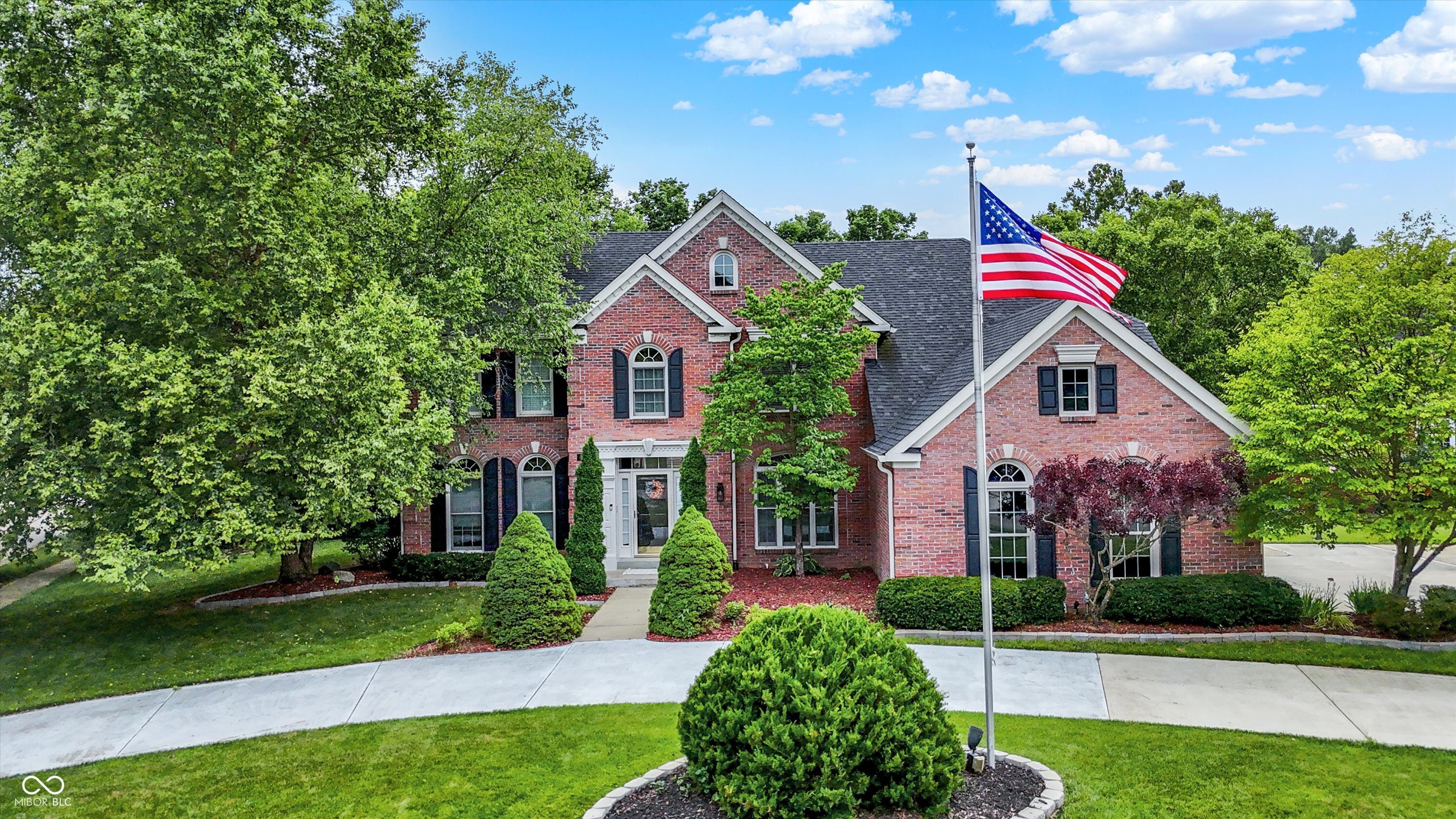 Property Photo: 4075 Dartmoor Drive IN 46143