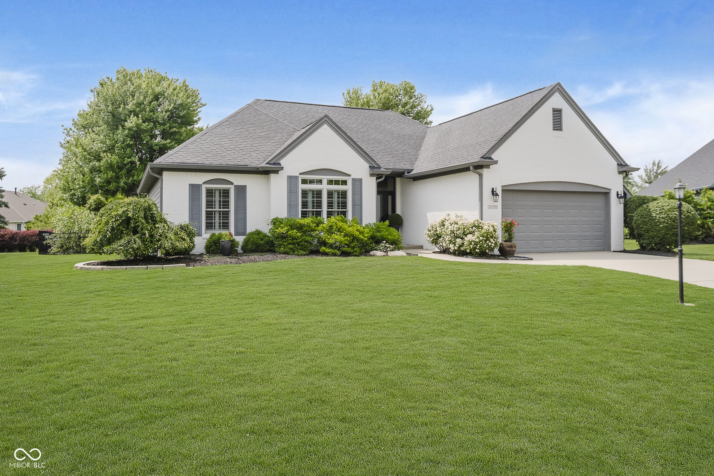 Property Photo: 10510 Inverness Court IN 46037