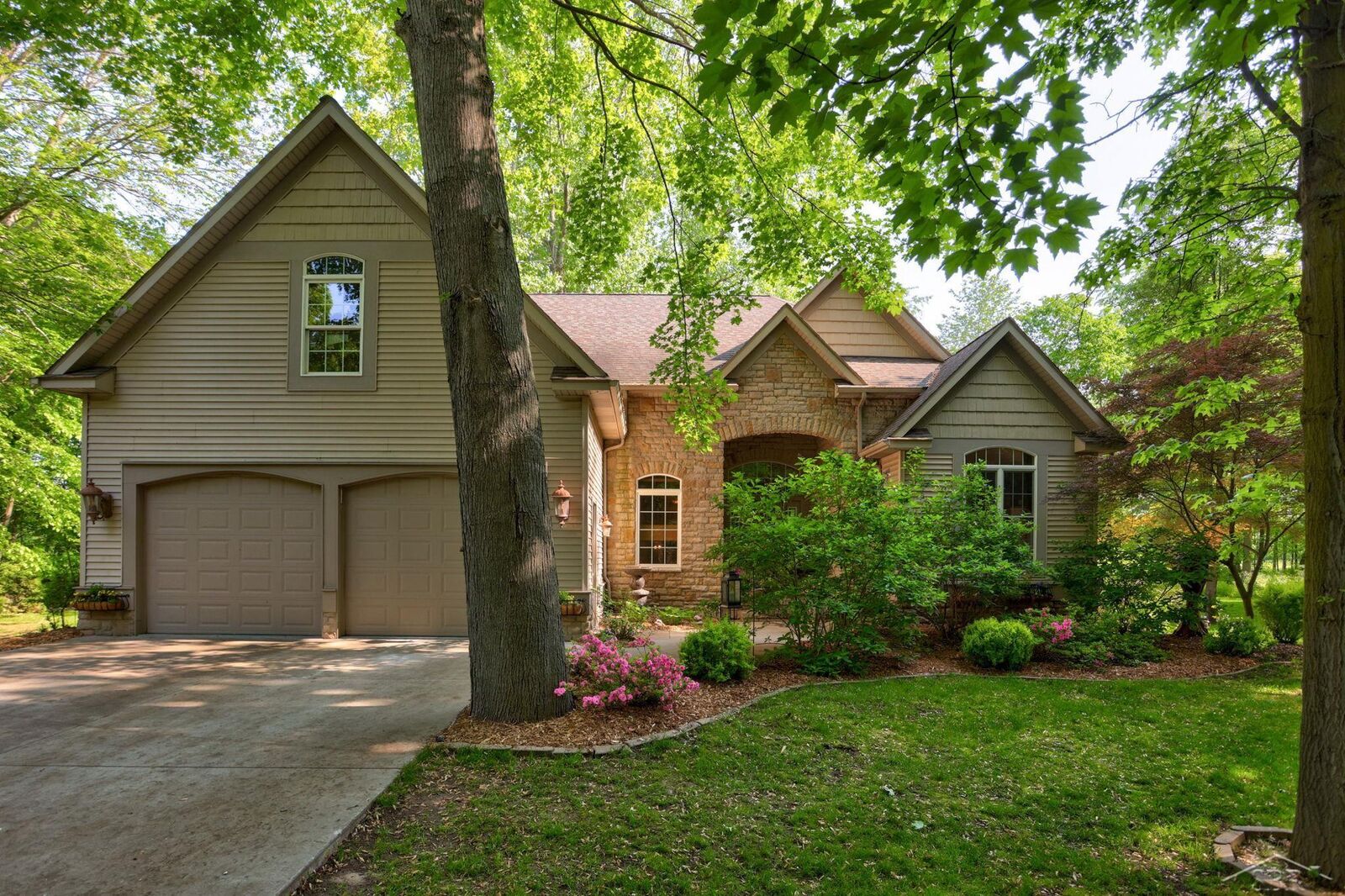 Property Photo:  16344 Northern Pintail Drive  MI 48626 