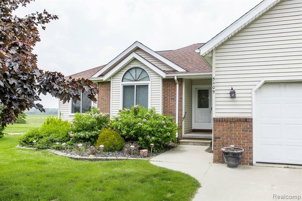 Property Photo: 5409 North Road MI 48049 2110