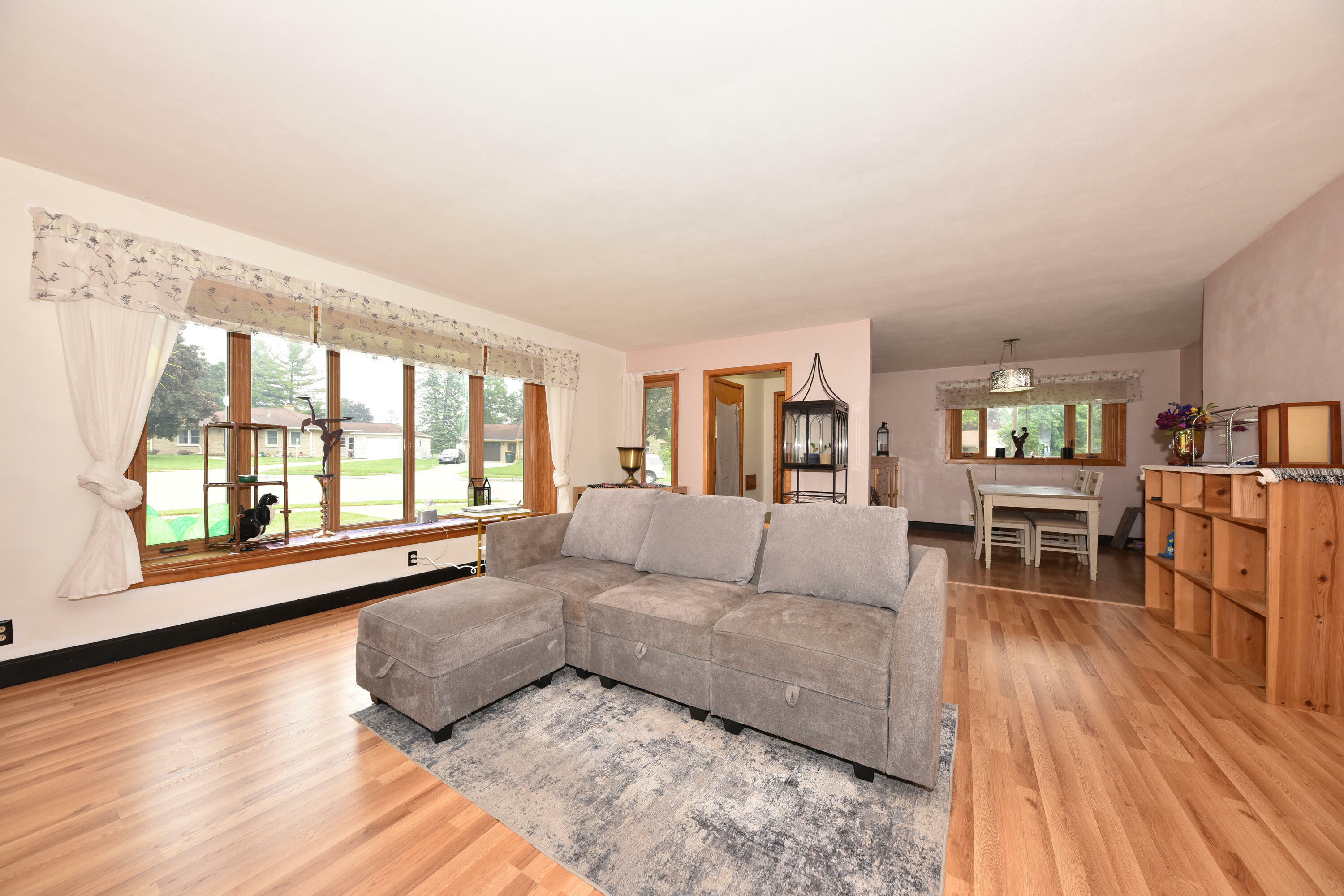 Property Photo:  530 Fair St  WI 53090 