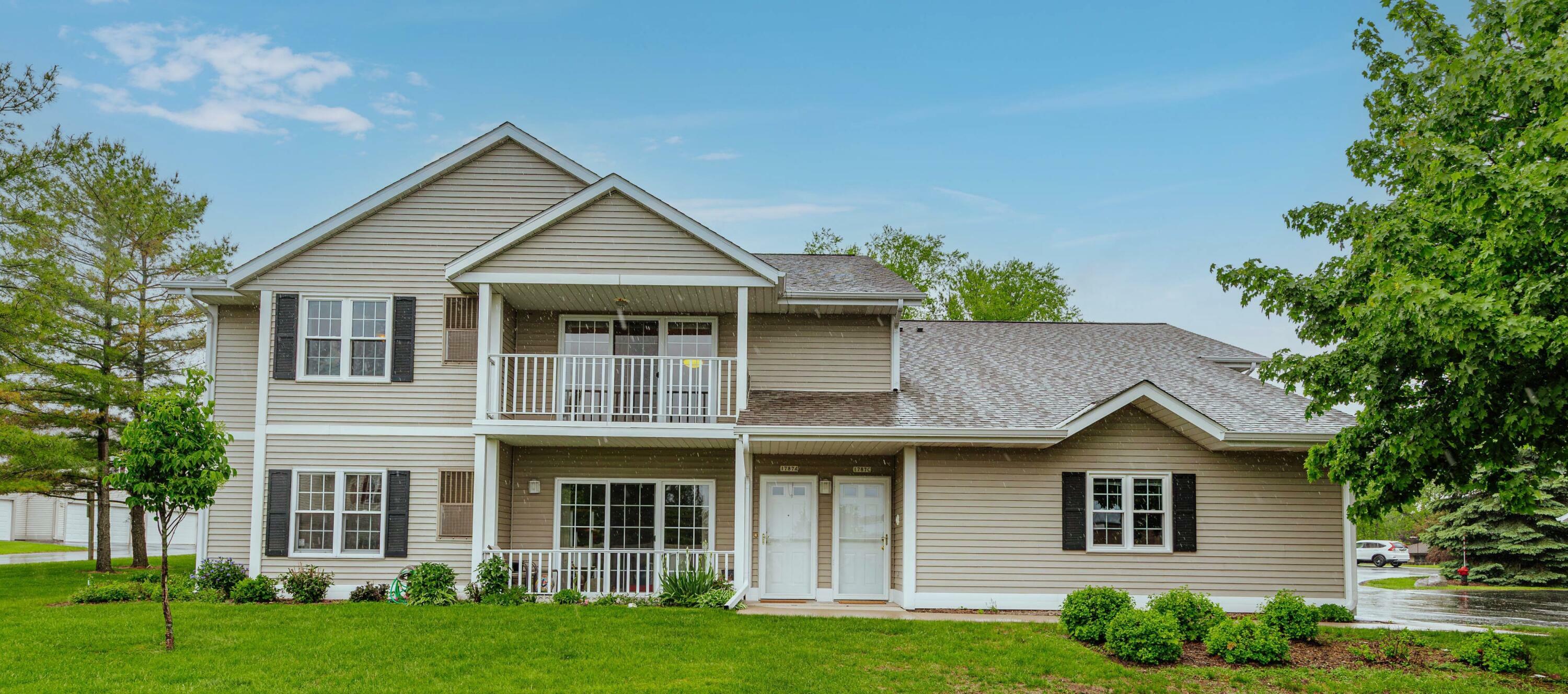 1787 White Pine Ct C  Grafton WI 53024 photo