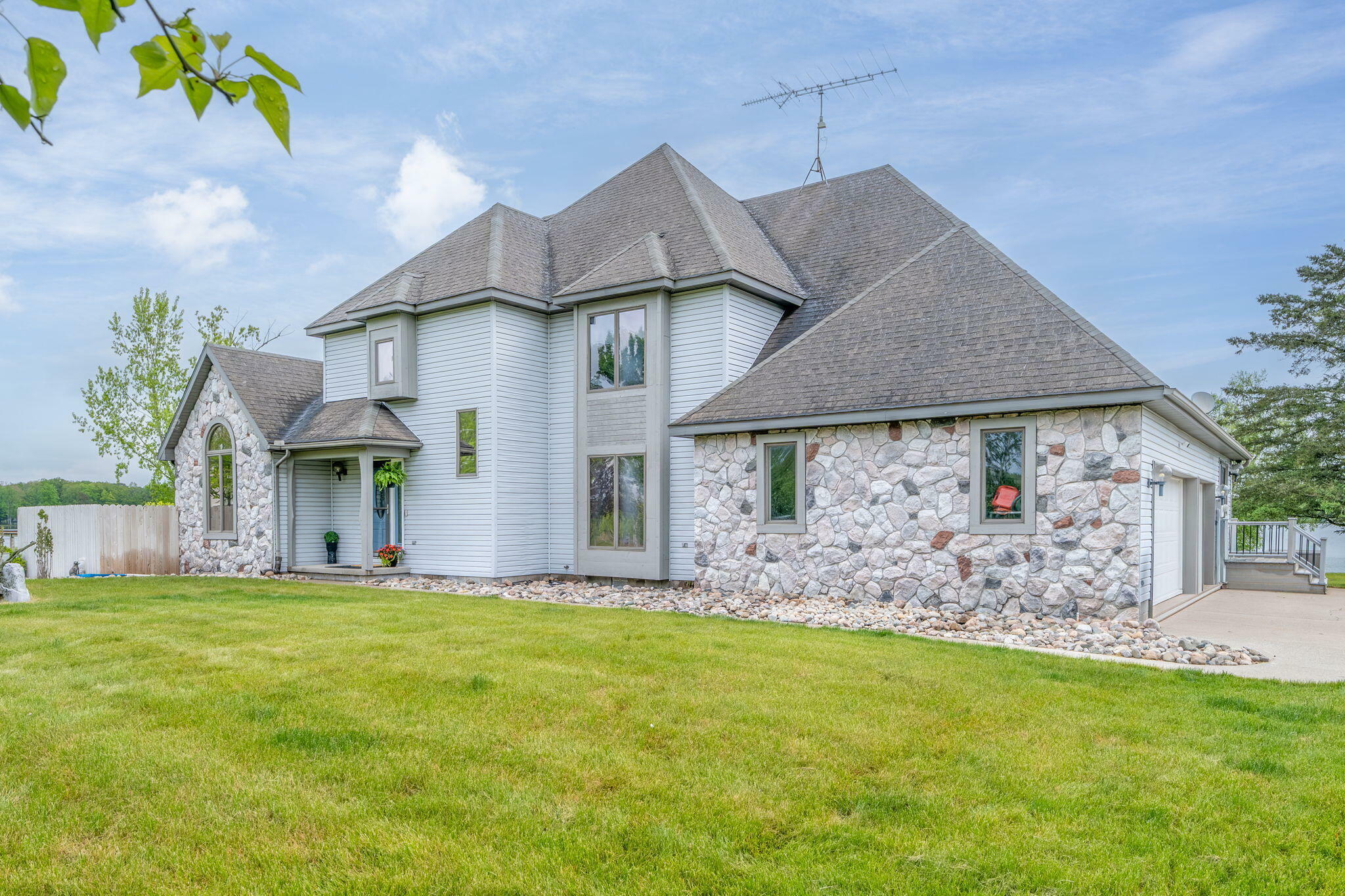 Property Photo: 10860 Apple Court MI 49346