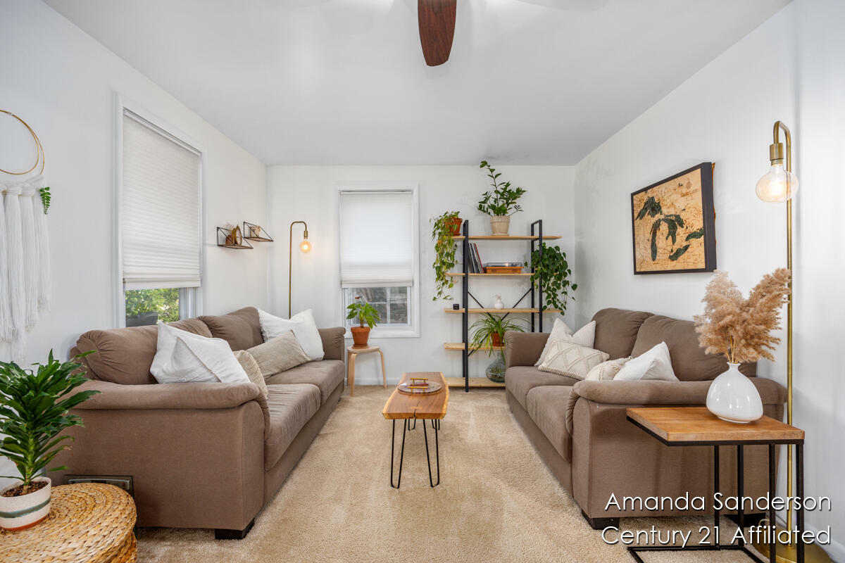 Property Photo: 620 Emerald Avenue NE MI 49503