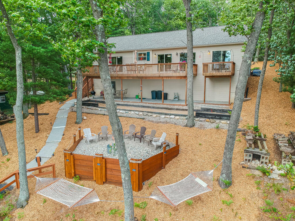 Property Photo: 8833 W Velt Avenue MI 49304