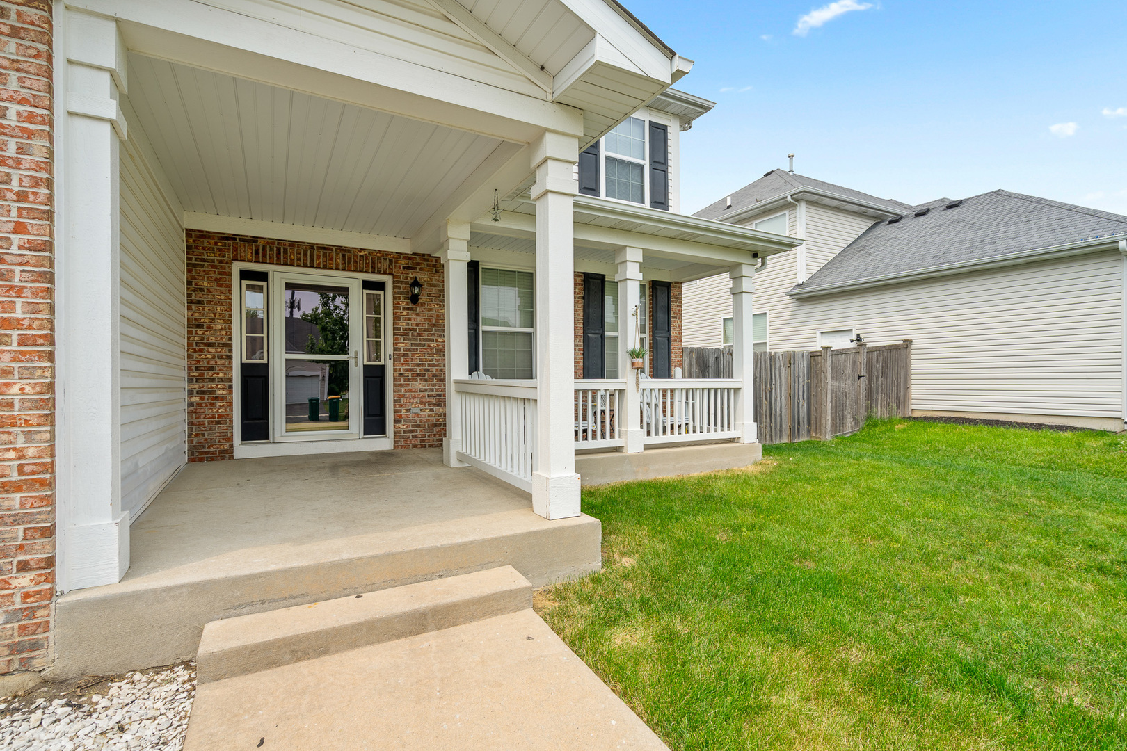 Property Photo: 8013 Shady Oak Road IL 60431