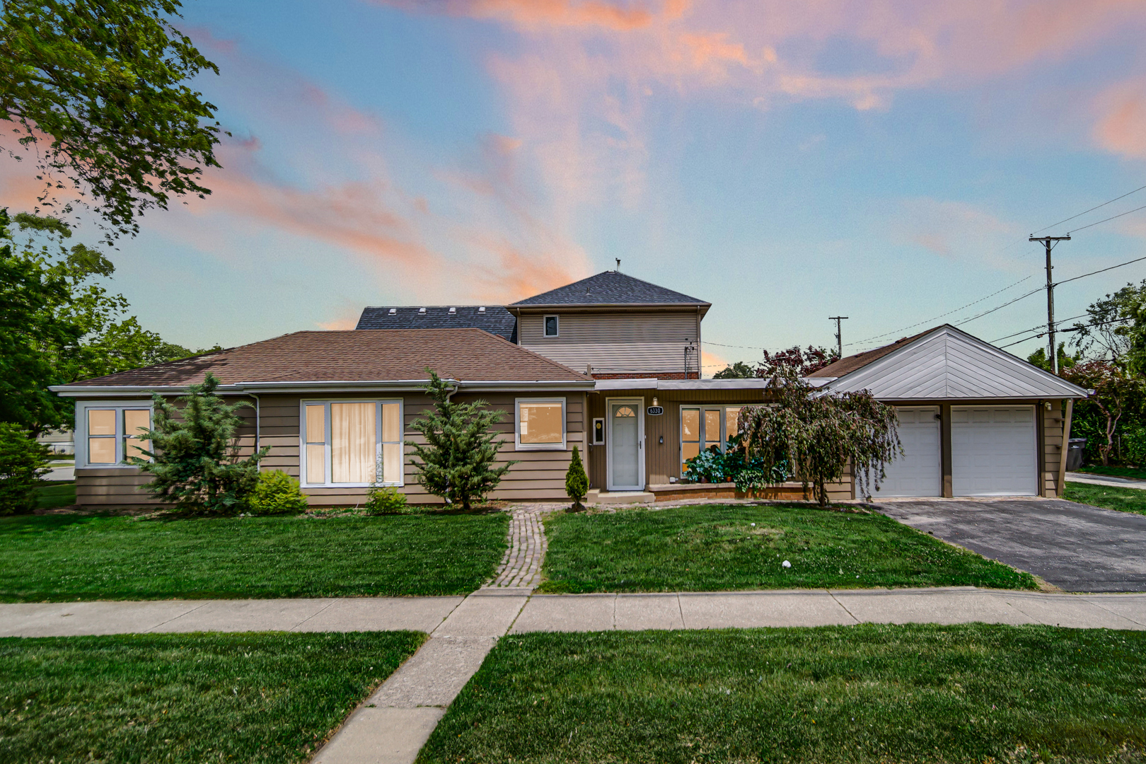 Property Photo: 6330 107th Street IL 60415