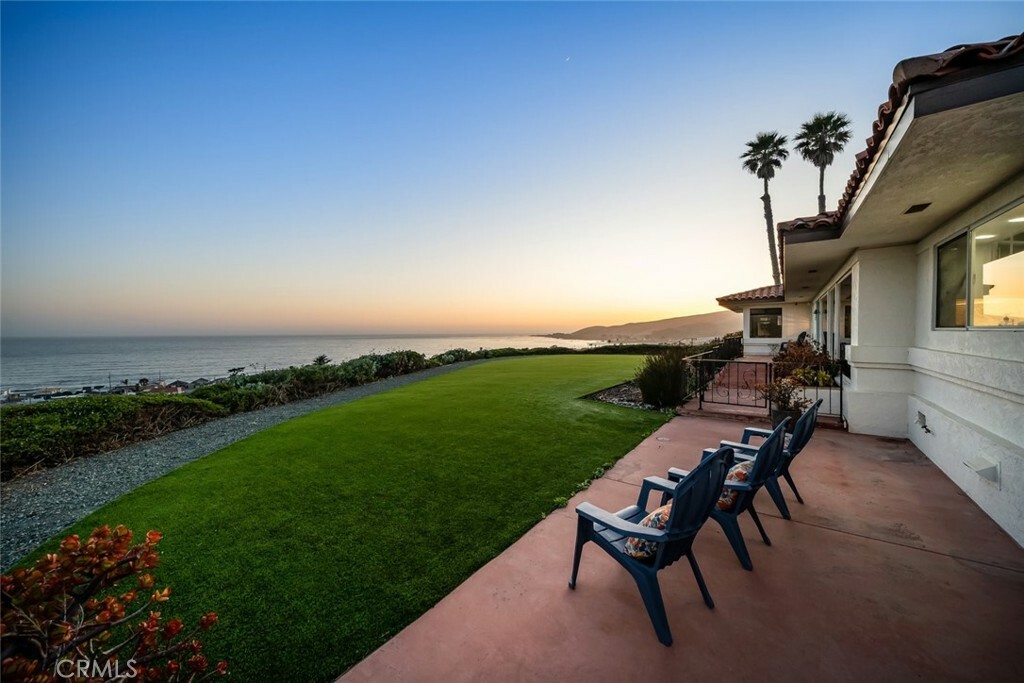 Property Photo: 1000 Park Avenue CA 93430
