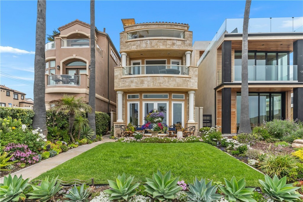 Property Photo: 2118 Pacific Coast CA 92648