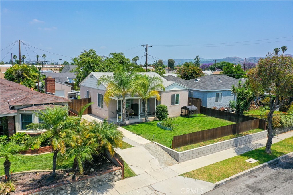 Property Photo: 8827 Shenandoah Avenue CA 90660