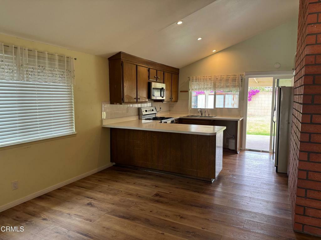 Property Photo: 1721 Joliet Place CA 93030