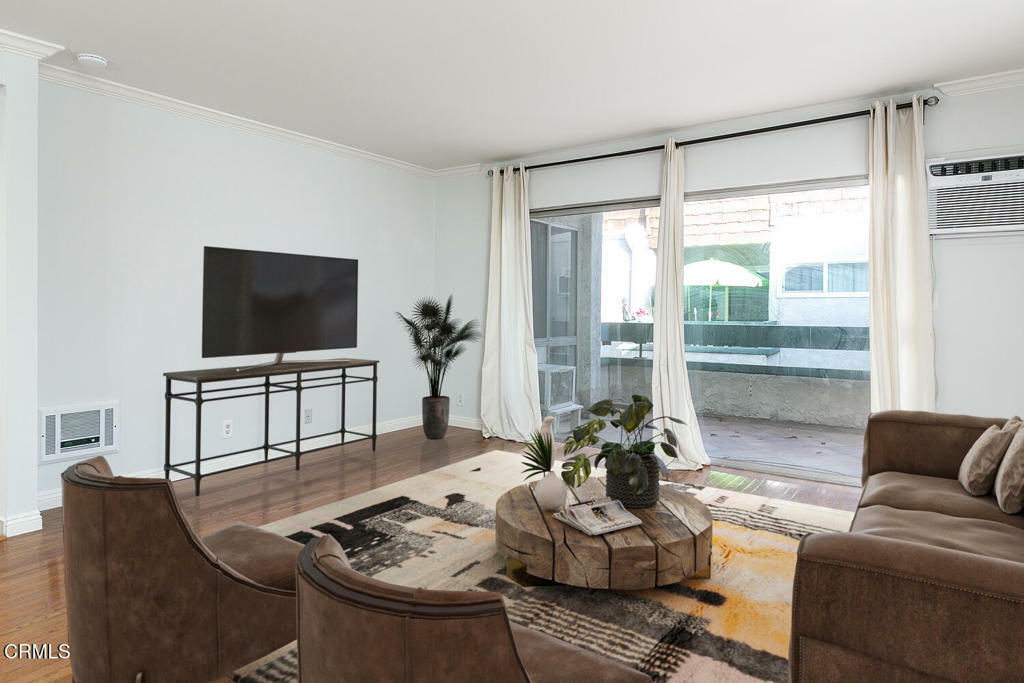 Property Photo: 360 S Euclid Avenue 333 CA 91101