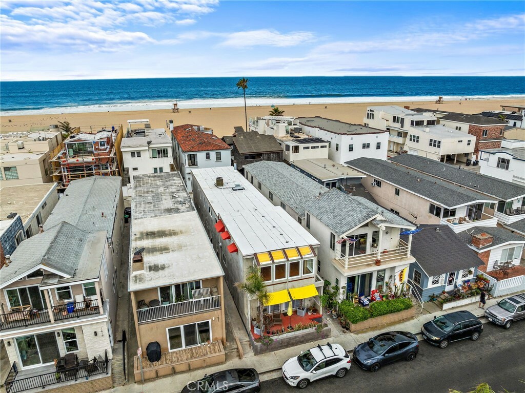 Property Photo: 1623 W Balboa Boulevard CA 92663