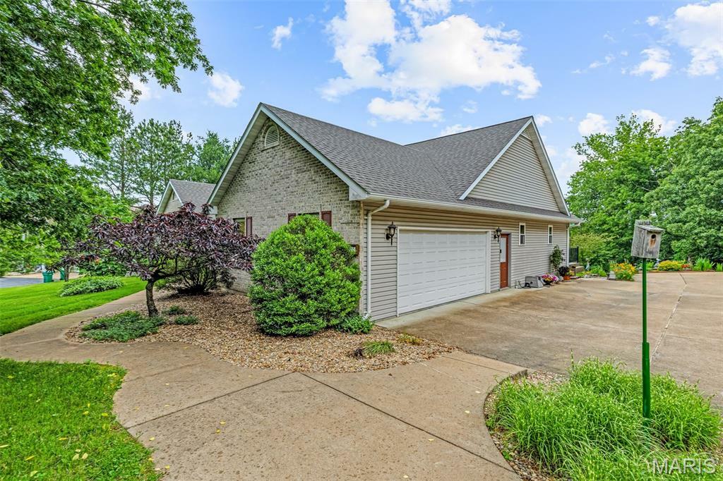 Property Photo: 10101 Manassas Drive MO 63028