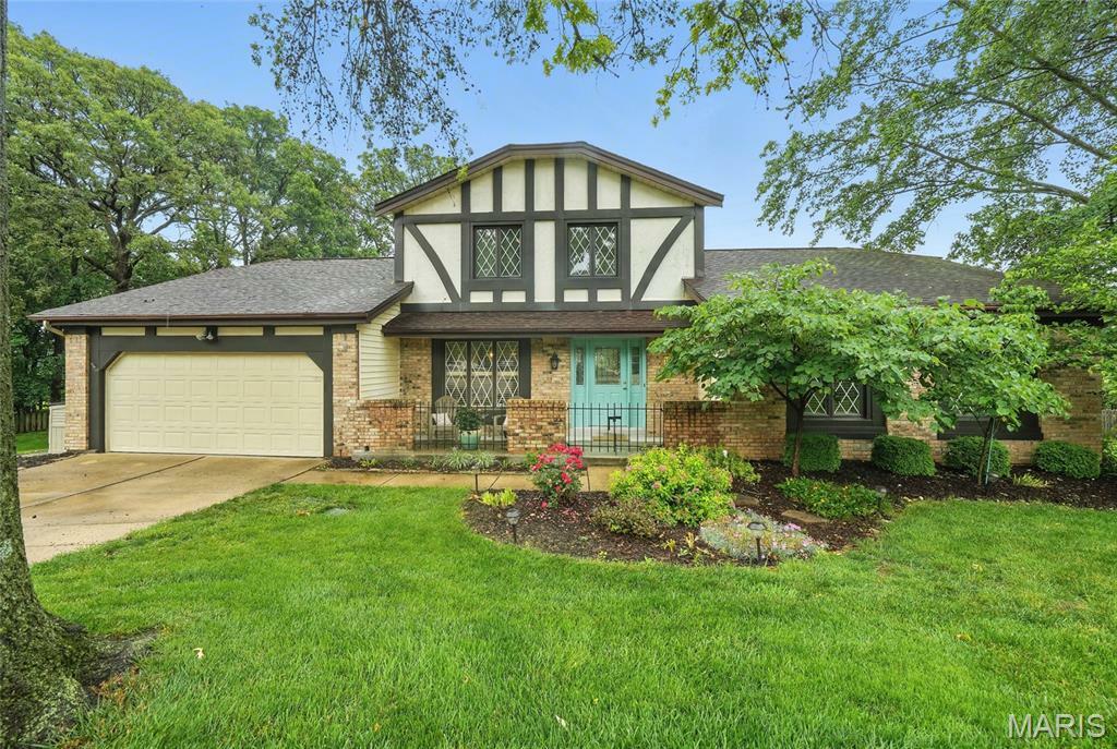 Property Photo:  15900 Woodlet Way Court  MO 63017 