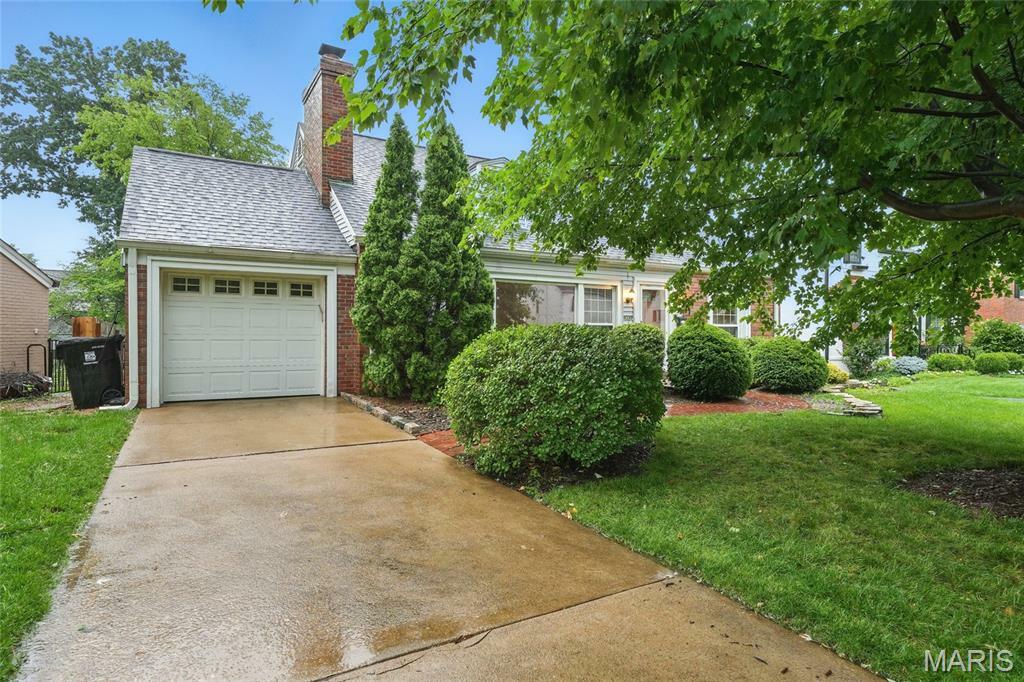 Property Photo: 8049 Teasdale Avenue MO 63130
