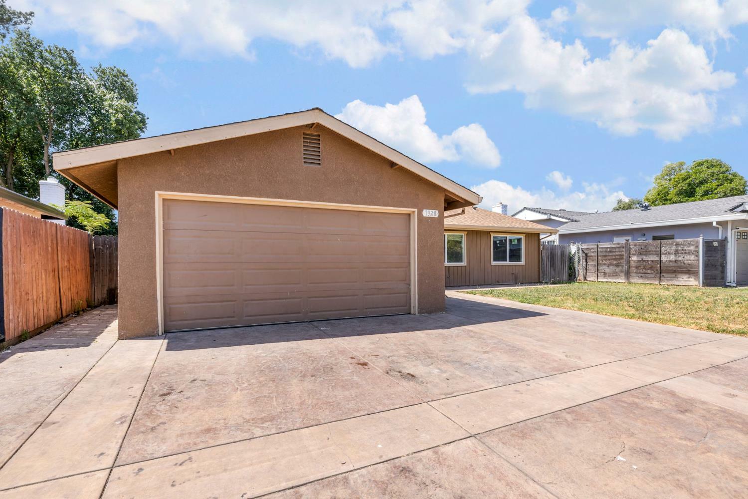 Property Photo:  1928 68th Avenue  CA 95822 