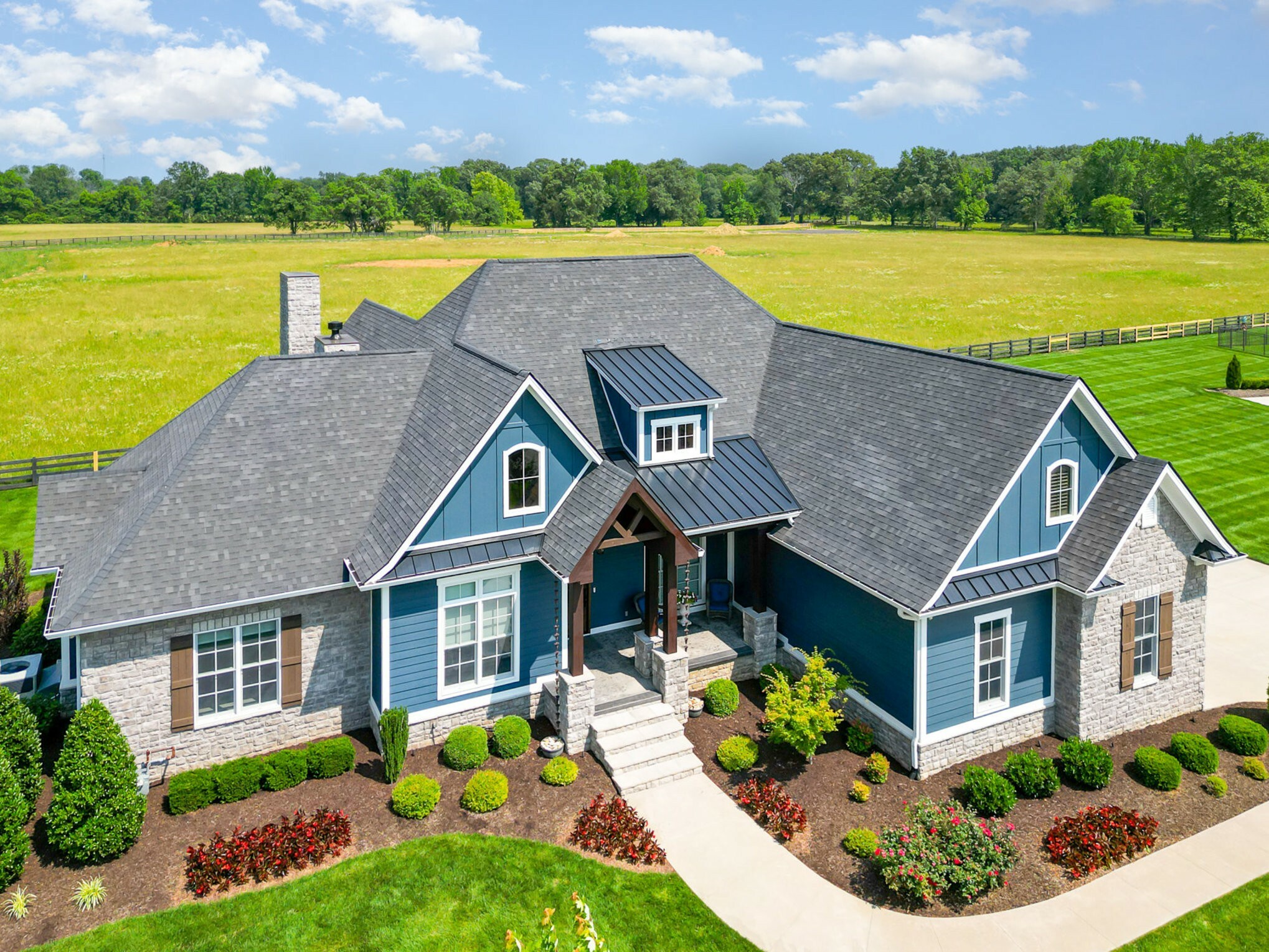 Property Photo: 3013 Berry Patch Trl TN 37153