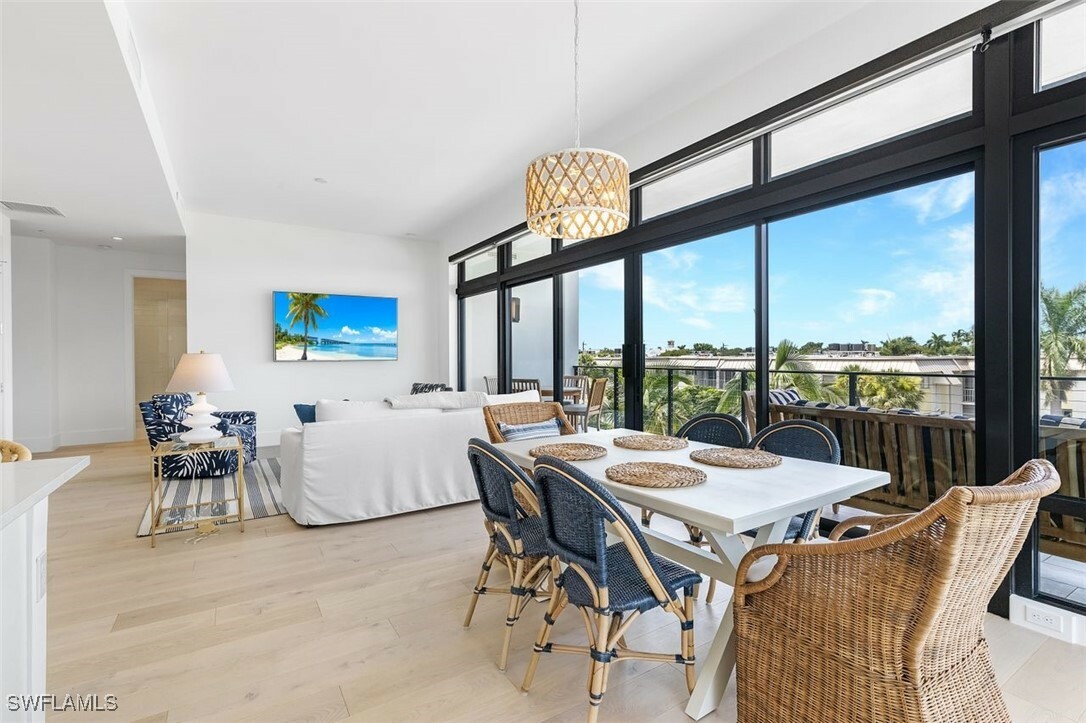 Property Photo: 850 Central Avenue 305 FL 34102