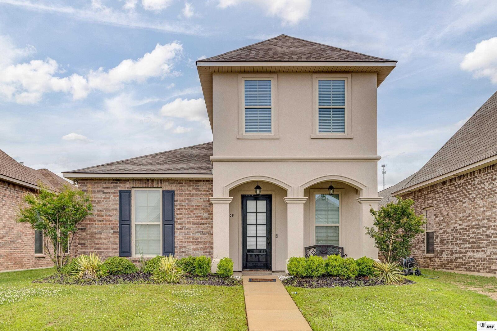 Property Photo: 208 Fairhope Drive LA 71280