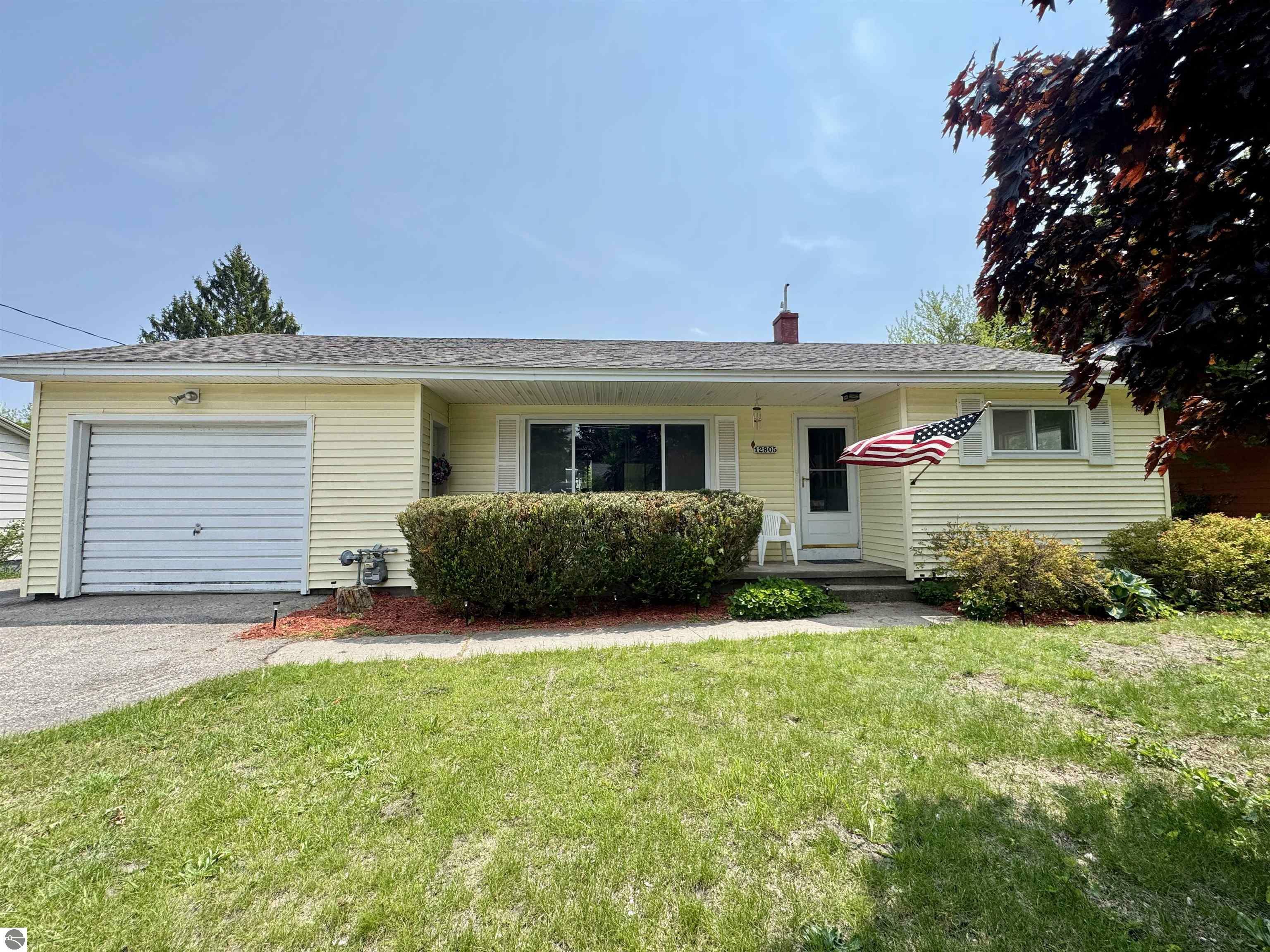 12805 S Regal Street  Traverse City MI 49684 photo