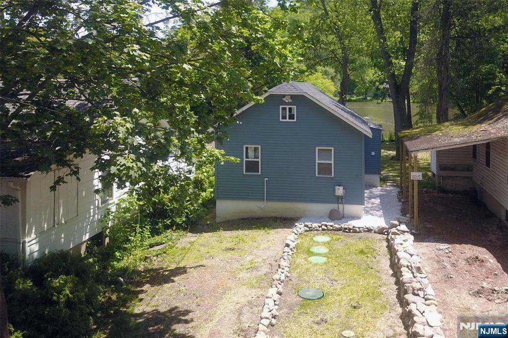 Property Photo:  37 Lakeview Terrace  NJ 07436 