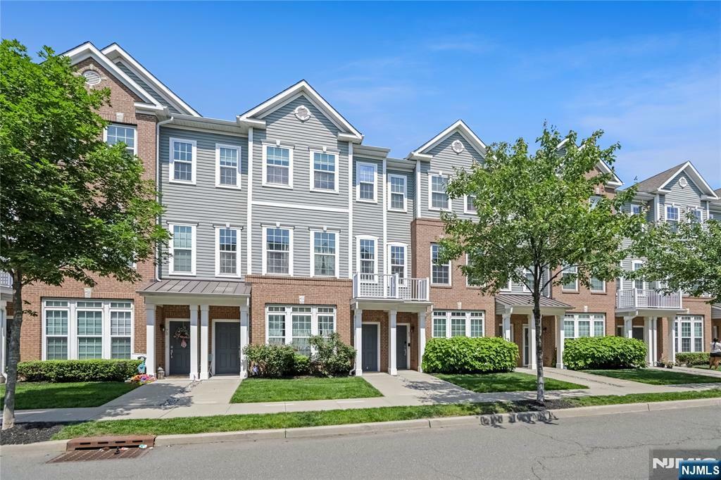 Property Photo:  69 Wesmont Drive 1809  NJ 07075 