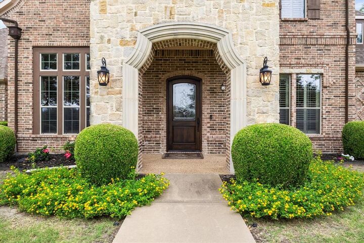 Property Photo: 405 Wyndemere Boulevard TX 75032