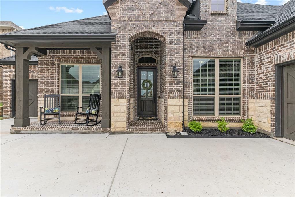 Property Photo: 1015 Sable Drive TX 75087
