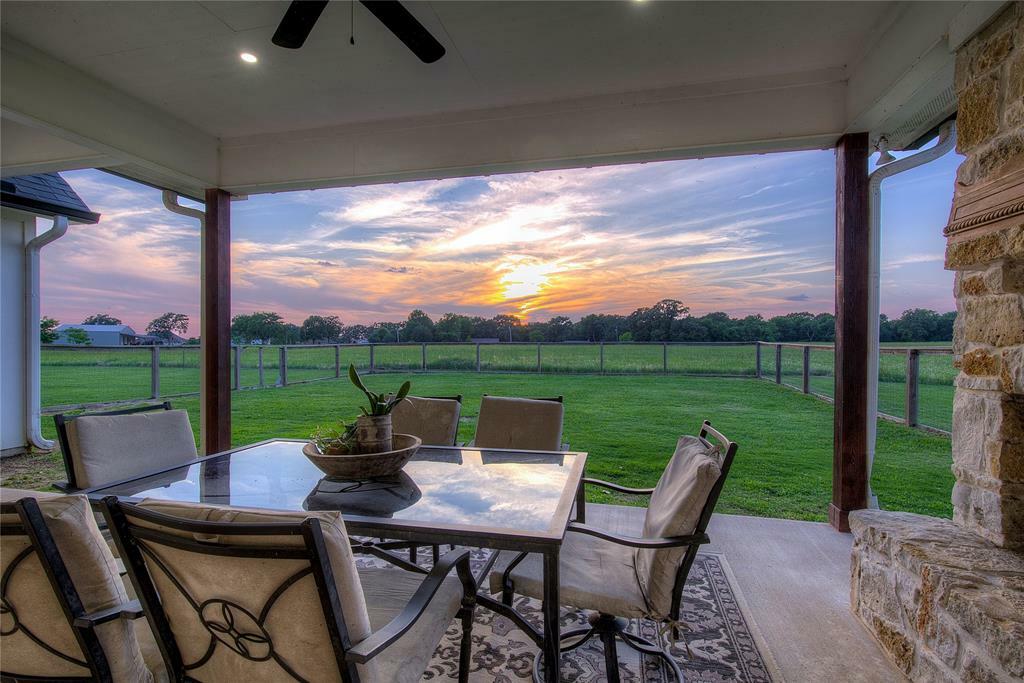 Property Photo: 313 Rs County Road 3430 TX 75440