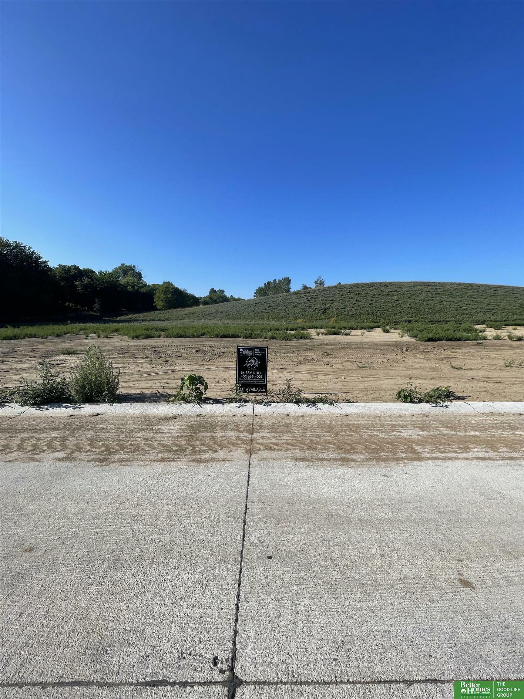 Property Photo:  22017 Hackberry Circle  NE 68028 