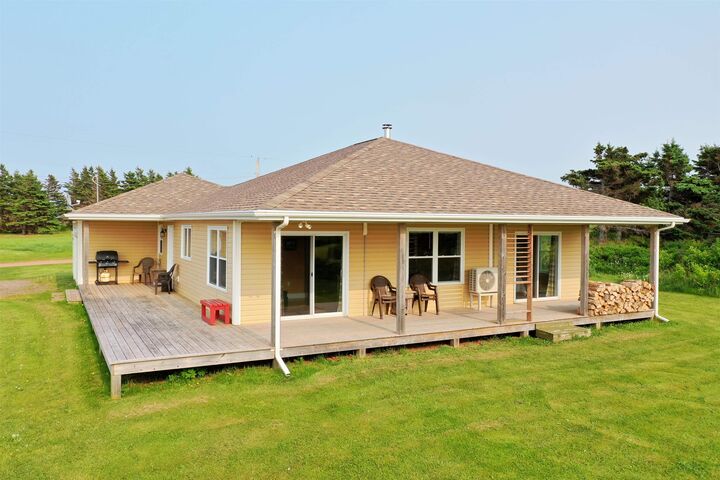 32 Sunset Lane  Cavendish PE C0A 1N0 photo