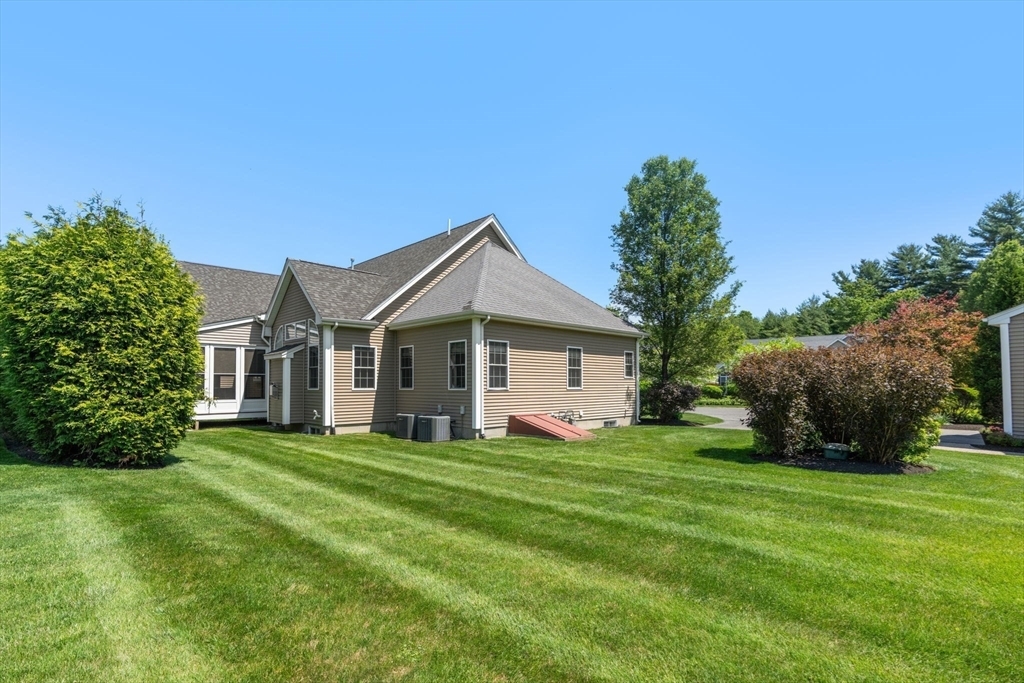 Property Photo: 10 Rockville Mdws 10 MA 02054