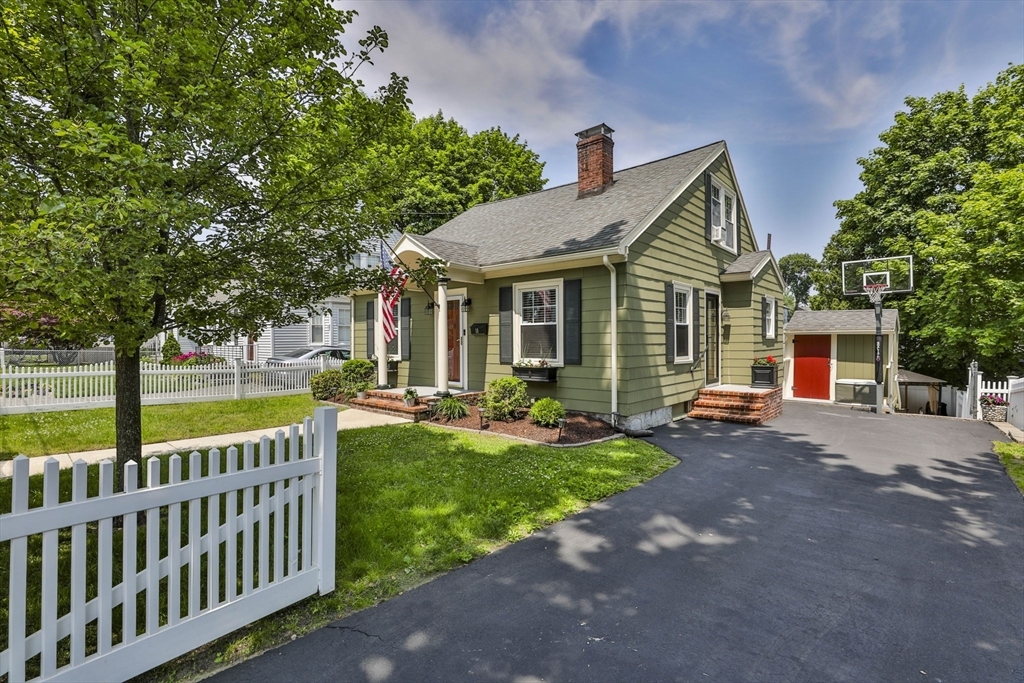 Property Photo:  10 Hemenway St  MA 01844 