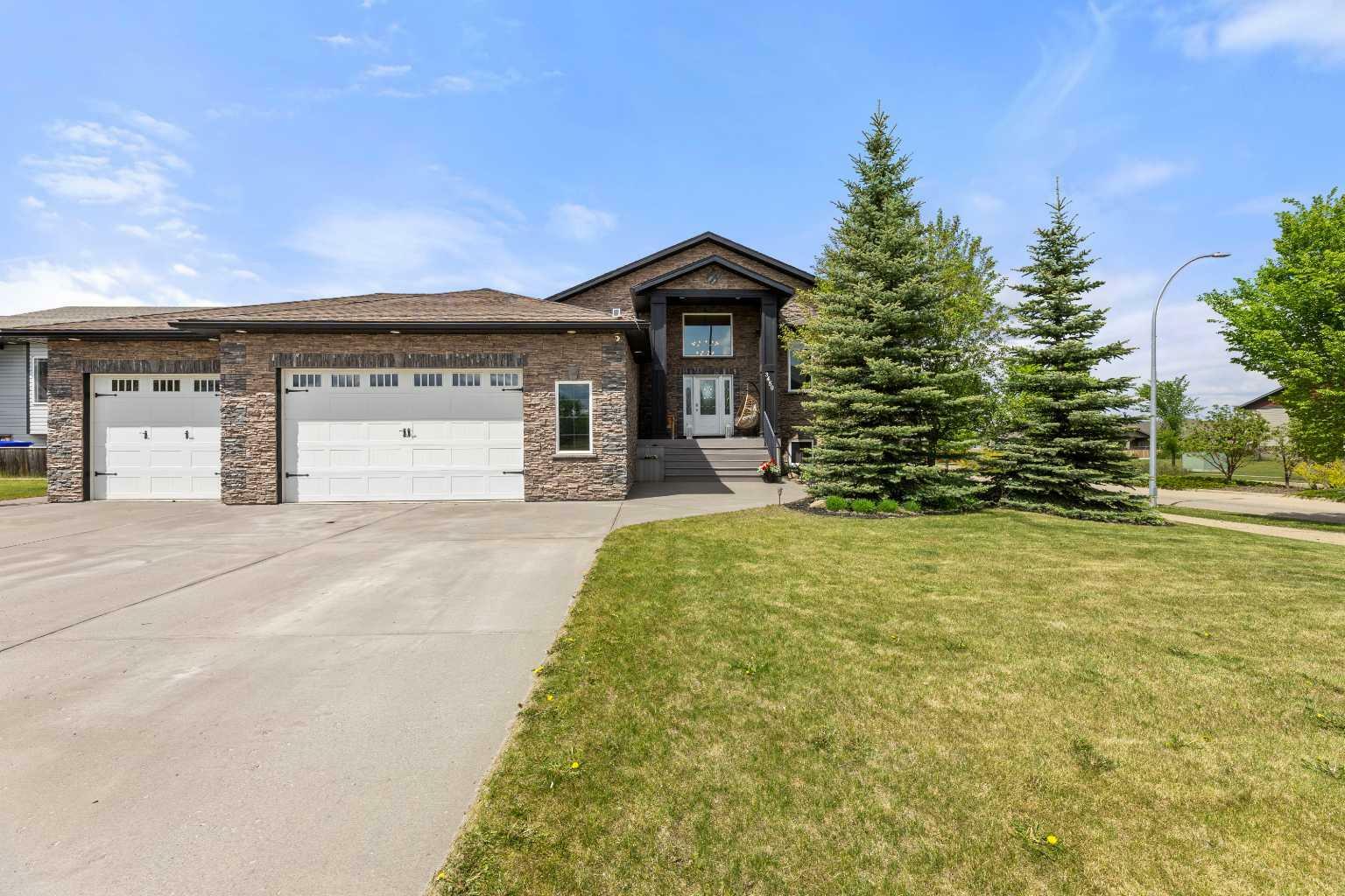 Photo de la propriété: 3450 57 Avenue AB T4H 1C4